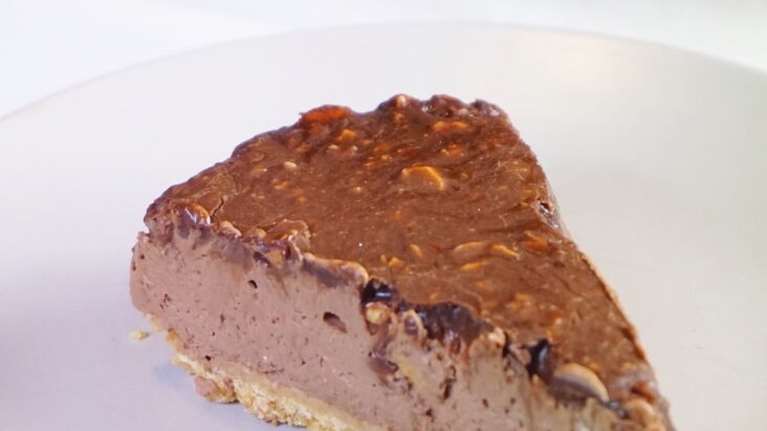 Συνταγή: Cheesecake ferrero, όνειρο - Με πραλίνα φουντουκιού, δεν θέλει καν ψήσιμο