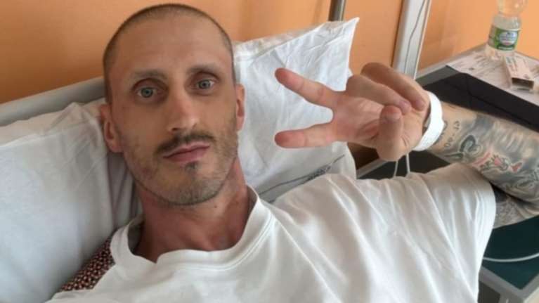 Ευχάριστα νέα για τον Ακίλε Πολονάρα: Επιτυχημένη η μεταμόσχευση μυελού των οστών - Εικόνα μέσα από το νοσοκομείο