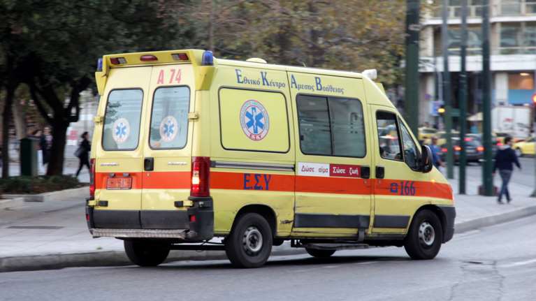 Αίσιο τέλος για τον άντρα που απειλούσε να αυτοκτονήσει στη Νίκαια