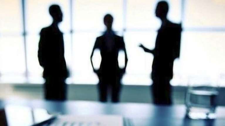 Τελευταία εξέλιξη - Δικηγόροι, μηχανικοί και γιατροί στο επίδομα των 800 ευρώ