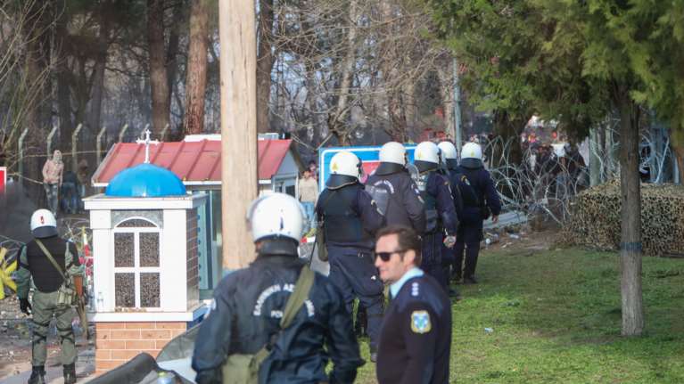 Συνελήφθησαν τέσσερα άτομα στο Τυχερό Έβρου και την Καβάλα για παράνομη μεταφορά μεταναστών