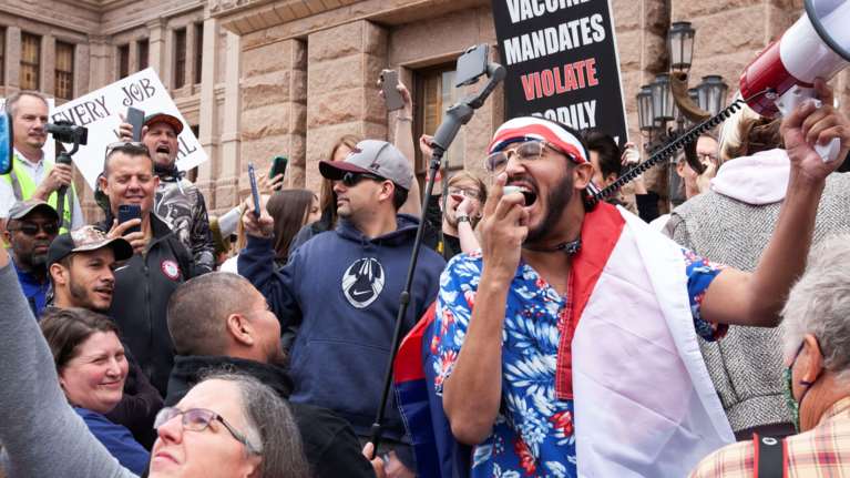 ΗΠΑ: Διαδηλώσεις από υποστηρικτές του Τραμπ με αίτημα την άρση της καραντίνας (φωτο)