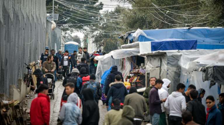 Ενοικίαση ξενοδοχείων και πλοίων για την φιλοξενία αιτούντων άσυλο στα νησιά