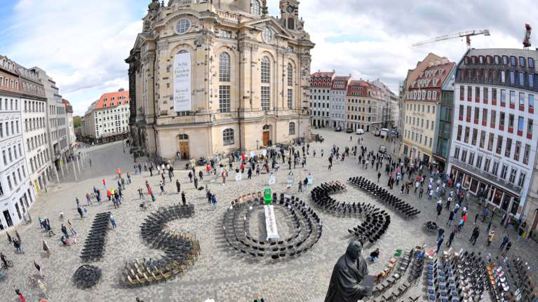 Γερμανία: 74 θάνατοι σε μία ημέρα -162.496 τα επιβεβαιωμένα κρούσματα