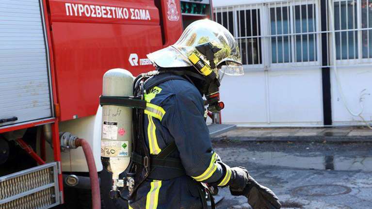 Φωτιά στον Χολαργό - Ισχυρή δύναμη της Πυροσβεστικής στο σημείο