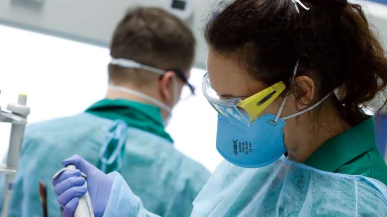 Ινστιτούτο ΙΗΜΕ: Στις 21 Απριλίου η κορύφωση της πανδημίας στην Ελλάδα - 400 νεκροί από κορονοϊό