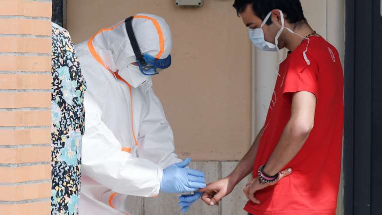 Κορονοϊός: &quot;Mοντέλο Νότιας Κορέας&quot; ετοιμάζεται να υιοθετήσει η Ιταλία- Θα κάνουν χιλιάδες τέστς ακόμα στο δρόμο