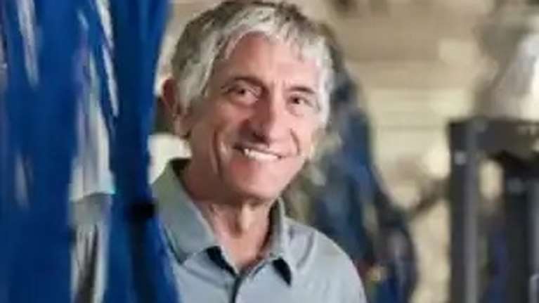 Δεν είναι Ελληνοαμερικανός ο καθηγητής Τζον Μ. Μαρτίνις που πήρε το Νόμπελ Φυσικής - Έχει καταγωγή από την Κροατία