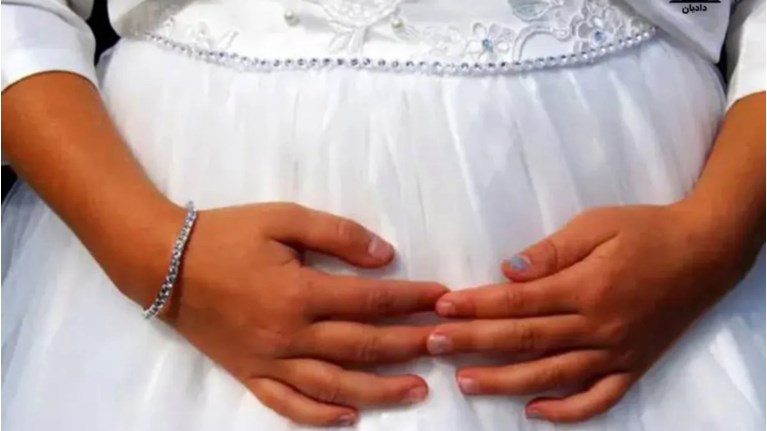 ΙΡΑΝ ΑΝΗΛΙΚΗ ΝΥΦΗ