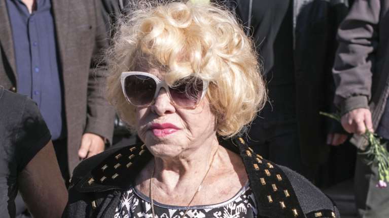 Στην εντατική με κολπική μαρμαρυγή η Καίτη Γκρέυ: "Πάει καλύτερα, ενώ χθες δε μας έδιναν ελπίδες"