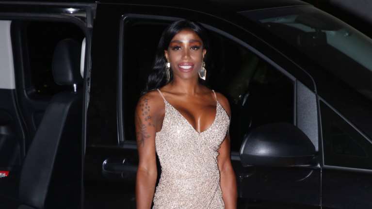 Ελίζαμπεθ Ελέτσι: Ο πατέρας μου είχε παντρευτεί με δύο γυναίκες, ήταν σοκαριστικό