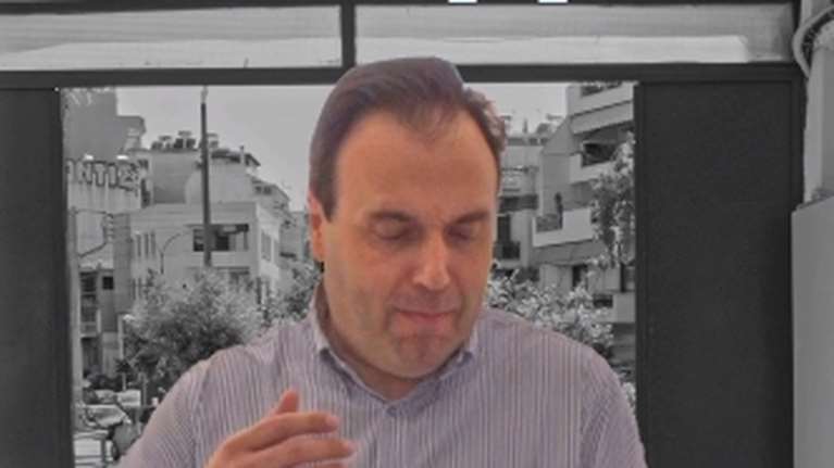 &quot;Ω ρε γκολάρα&quot;: Σε ρόλο φιλάθλου ο Δημήτρης Παπαστεργίου για τα ηλεκτρονικά εισιτήρια στους αγώνες [βίντεο]