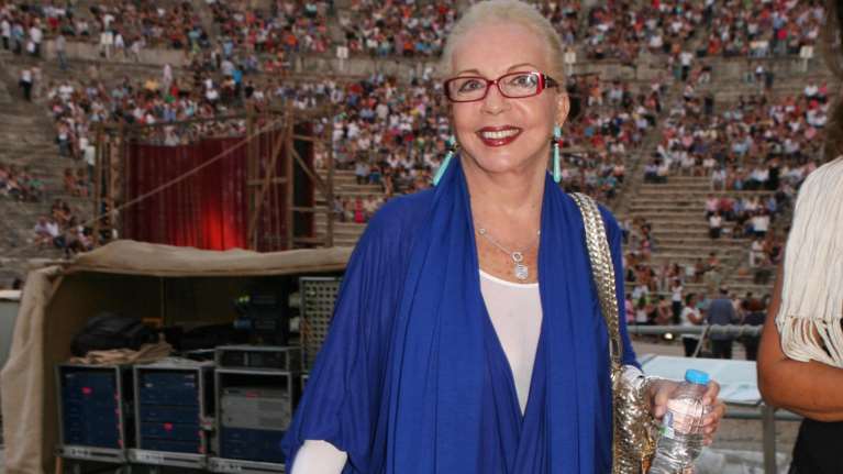 Νόνικα Γαληνέα - Αλέκος Αλεξανδράκης: Το λαμπερό ζευγάρι στο εξοχικό του το καλοκαίρι του &#39;89 [εικόνα]