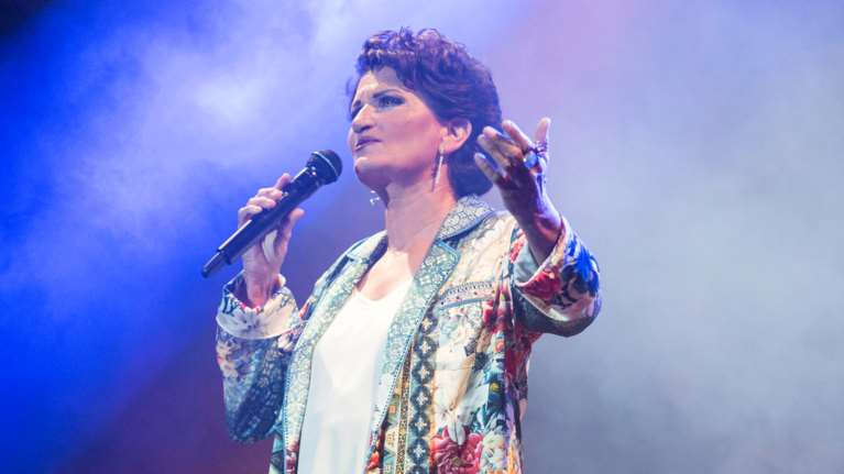 Το συγκινητικό &quot;αντίο&quot; της Αλκηστις Πρωτοψάλτη στο Νίκο Αντύπα - &quot;Σήκω πάμε να τραγουδήσουμε, να κάνουμε όνειρα...&quot;