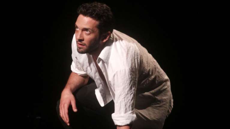 Δημήτρης Μοθωναίος: Εκείνη την ημέρα κατάλαβα ότι ο φίλος του πατέρα μου ήταν ο βιαστής μου