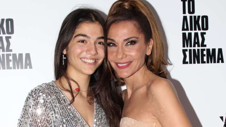 Μελίνα Νικολαΐδη: Έγινε 17 ετών και η Δέσποινα Βανδή δείχνει άγνωστες φωτογραφίες της