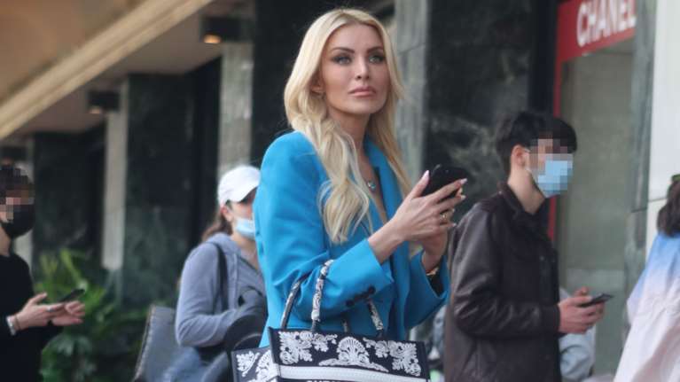 Η Κατερίνα Καινούργιου μετακομίζει - Οι πρώτες φωτογραφίες από το νέο σπίτι στο κέντρο της Αθήνας