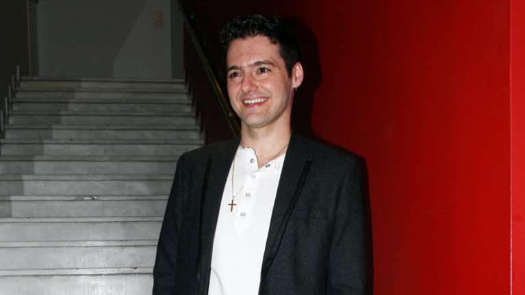 Θάνος Τοκάκης: Θεωρούνταν φυσιολογικό να μας βρίζουν και να μας πετούν τασάκια οι σκηνοθέτες