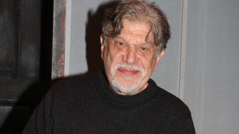 Ο Γιάννης Βούρος με τον 23χρονο γιο του, Αλέξη, στην Επίδαυρο - Η τρομερή ομοιότητά τους [εικόνες]