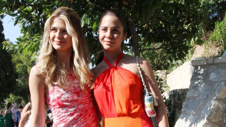 Αλεξάνδρα Κωστοπούλου: Ήρθε στην Ελλάδα για διακοπές και ποζάρει με γαλάζιο μπικίνι