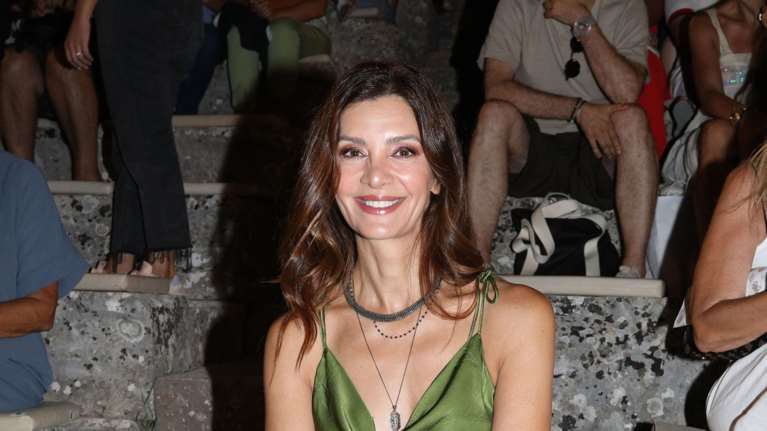 Κατερίνα Λέχου: Super chic εμφάνιση στο Ηρώδειο - Με υφασμάτινο παντελόνι και ιδιαίτερο τοπ [εικόνες]