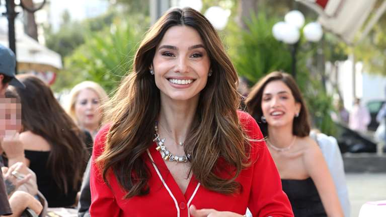 Οι 12 Ελληνίδες celebrities με τα πιο εντυπωσιακά μακριά μαλλιά