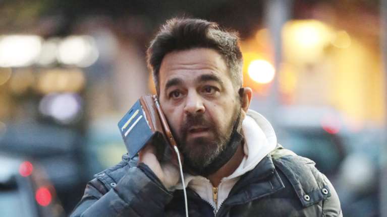 Εκτός ΑΝΤ1 ο δημοσιογράφος Τσιλιπουνιδάκης- Τον έκαψαν τα μηνύματα με τους νονούς της νύχτας και την ΕΥΠ