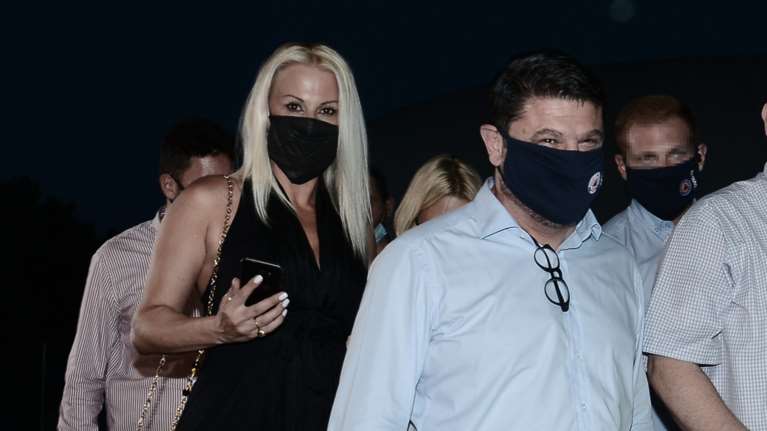 Ο Χαρδαλιάς στον Σεφερλή μετά την έκτακτη ενημέρωση για τον κορονοϊό [εικόνες]