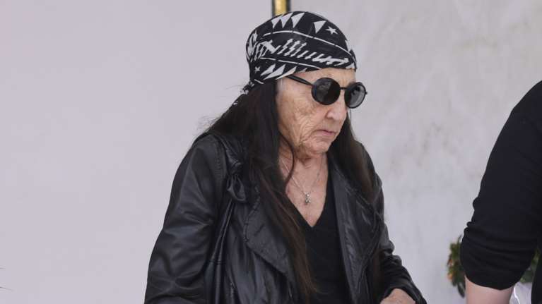 Γιώτα Γιάννα: Πέθανε η θρυλική τραγουδίστρια με τη φυσαρμόνικα