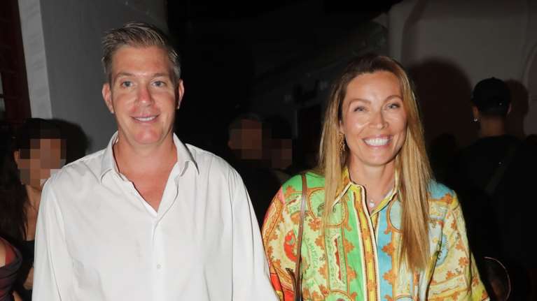 Μαριέττα Χρουσαλά - Λέων Πατίτσας: Με τη 12χρονη κόρη τους, Μαργκώ στην Ψαρρού στη Μύκονο