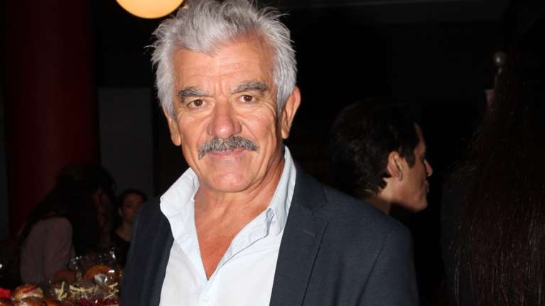 Έξαλλος ο Γιώργος Γιαννόπουλος: &quot;Είναι ηλίθιοι, βλαμμένοι, ατάλαντοι και μέτριοι&quot; [Βίντεο]