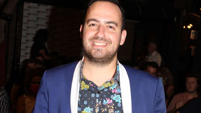 Μαυρίκιος Μαυρικίου: Μεταφέρθηκε εσπευσμένα στο νοσοκομείο - Το βίντεο μέσα από το ασθενοφόρο