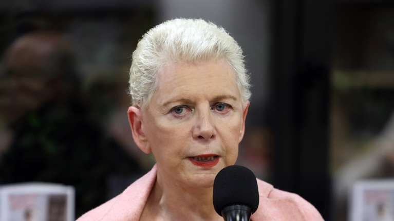 Η κόντρα Ακρίτα και Κλείτου δεν λέει να σβήσει- Τα γαλλικά, η καριέρα της &quot;καημένης&quot; και το πτυχίο