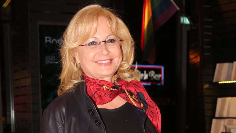 Αγγελική Νικολούλη: Η σπάνια δημόσια εμφάνιση με τον κούκλο γιο της, Κωνσταντίνο Μουσούλη [εικόνα]