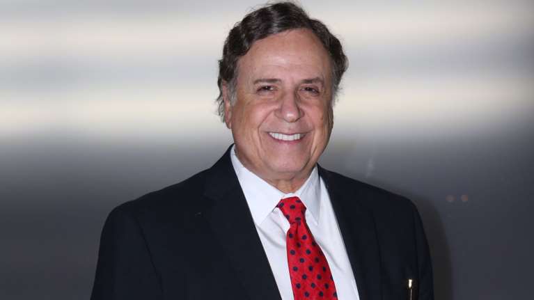 Έξαλλος ο Χάρης Ρώμας με το πανό &quot;Η Ελλάδα να πεθάνει&quot;, σε κατάληψη στο Χαλάνδρι: &quot;Αρκετά με την αναρχοαλητεία&quot;