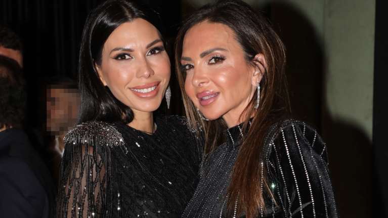 Αλεξάνδρα Σταθοκωστόπουλου: Η εντυπωσιακή κουνιάδα της Κωνσταντίνας Σπυροπούλου με leather παντελόνι, ζιβάγκο και cardigan