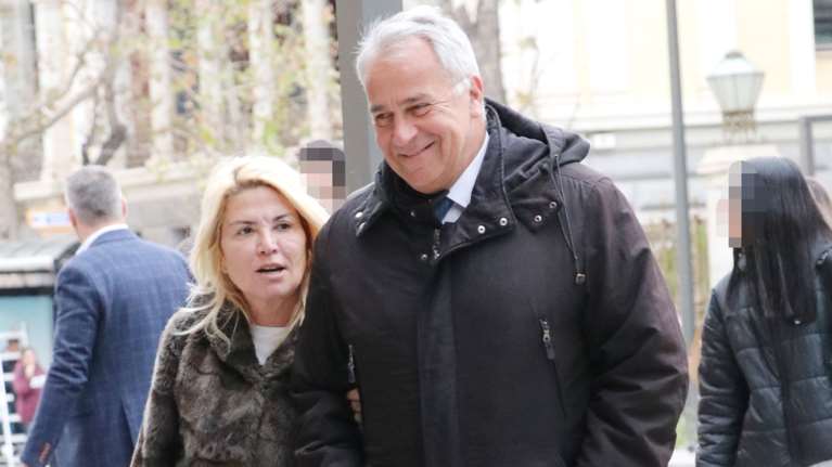 Μάκης Βορίδης: Σπάνια δημόσια εμφάνιση με τη σύζυγό του, Δανάη Μιχελάκου [Εικόνες]