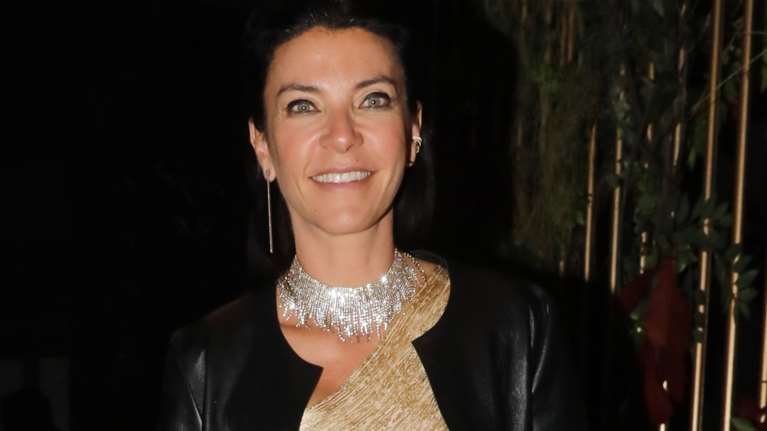 Μαρίνα Βερνίκου: Με πολύ αποκαλυπτικό see through Μugler φόρεμα σε βραδινή έξοδο