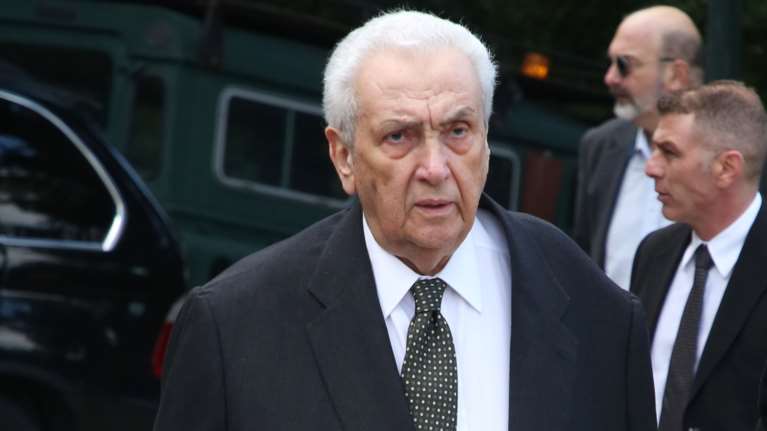 Αποκάλυψη Βερύκιου: Ο ψευτογιατρός &quot;έφαγε&quot; 55 εκατ. ευρώ από τον Κοντομηνά για δήθεν αρχεία της ...CIA