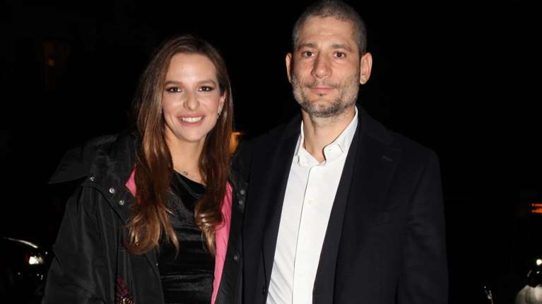 Εριέττα Κούρκουλου - Βύρωνας Βασιλειάδης: Εικόνα από πριβέ πάρτι για την έλευση του μωρού τους