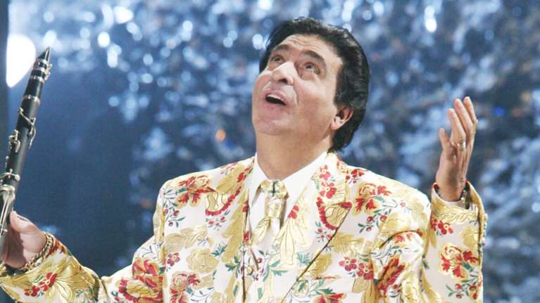 Ο Σπύρος Μπιμπίλας &quot;πέθανε&quot; τον Γιώργο Μάγκα: Η συγγνώμη και η αιχμή για τα fake news