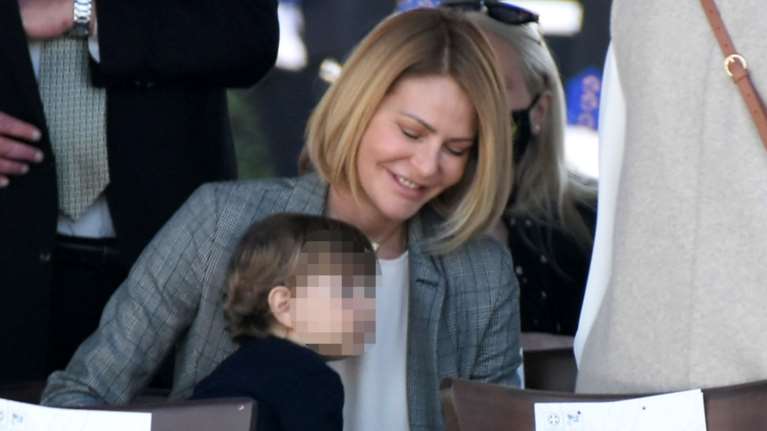 Τζένη Μπαλατσινού: Ο γιος της Παναγιώτης Αντώνιος ζωγραφίζει και εκείνη μας δείχνει τις δημιουργίες του