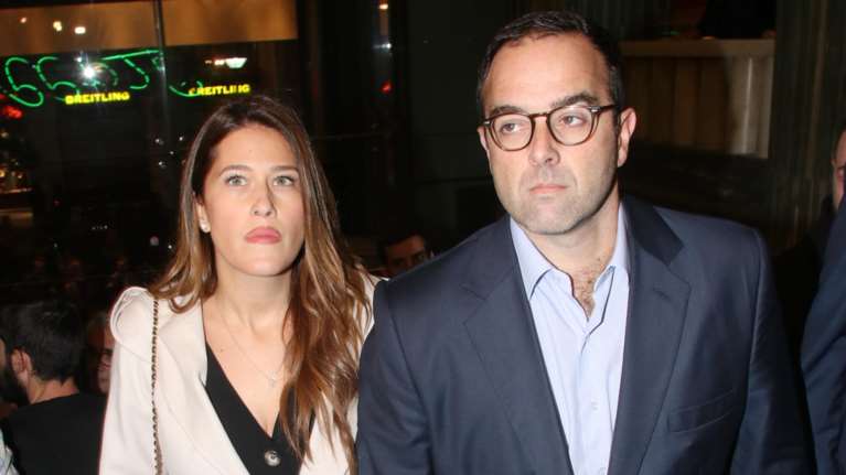 Θοδωρής Κυριακού: Η σπάνια εμφάνιση με την κούκλα σύζυγό του Δήμητρα Μπιθαρά στο Καλλιμάρμαρο