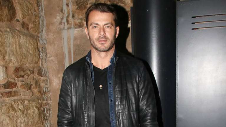 Στο νοσοκομείο ο Γιώργος Αγγελόπουλος: Υπεβλήθη σε επέμβαση - Τι συνέβη [βίντεο]