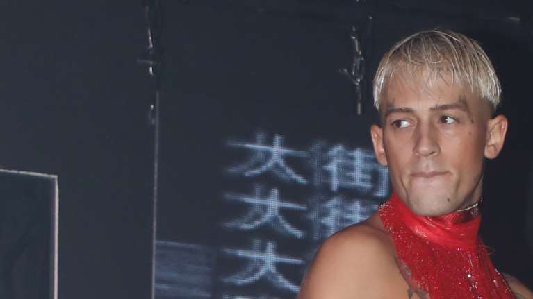 Τάσος Ξιαρχό: &quot;Προσπάθησα να αυτοκτονήσω, για μία ώρα ήμουν αναίσθητος μέσα σε θάμνους&quot; - Εντοπίστηκε στο Ιπποκράτειο, καλά στην υγεία του