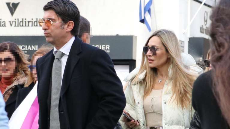 Total white τον χειμώνα: Η Ελένη Πετρουλάκη απογείωσε την τάση με την πρωινή της εμφάνιση