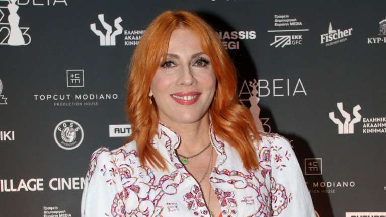 Στόλισε το σπίτι της η Σμαράγδα Καρύδη - Νεοκλασικό κάτω από την Ακρόπολη