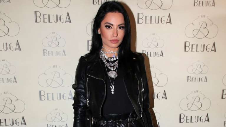 Δήμητρα Αλεξανδράκη για συνεργασία με το Ινστιτούτο της Απάτης: Δεν έχω εξαπατήσει κανέναν, να πέσει φωτιά να με κάψει