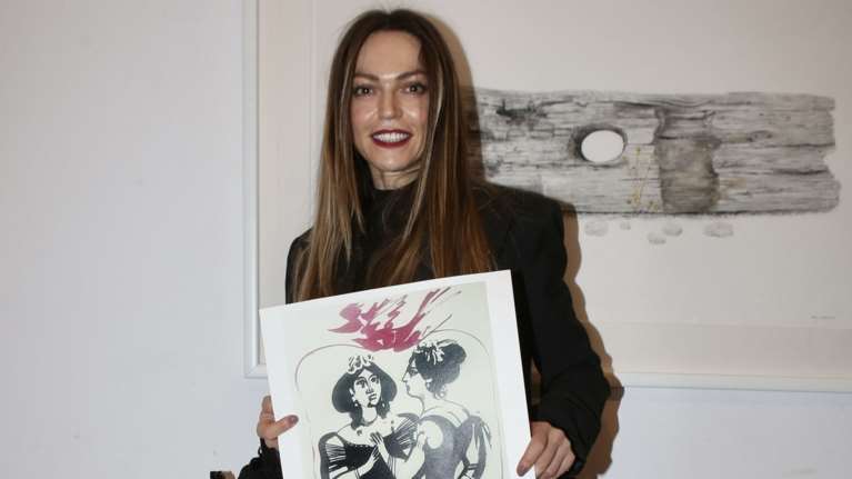 Κατερίνα Θεοχάρη: Ήθελαν πάρα πολλές να παίξουν την "κοντή" στο Παρά Πέντε - Έπαιρναν τον Καπουτζίδη τηλέφωνο για τον ρόλο