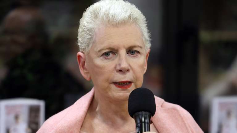 Ακρίτα εναντίον &quot;συντρόφων&quot; του ΣΥΡΙΖΑ: &quot;Με αηδιάζουν οι ομοφοβικές και σεξιστικές επιθέσεις - Πέσαν να σταυρώσουν τον Αλέξη&quot;